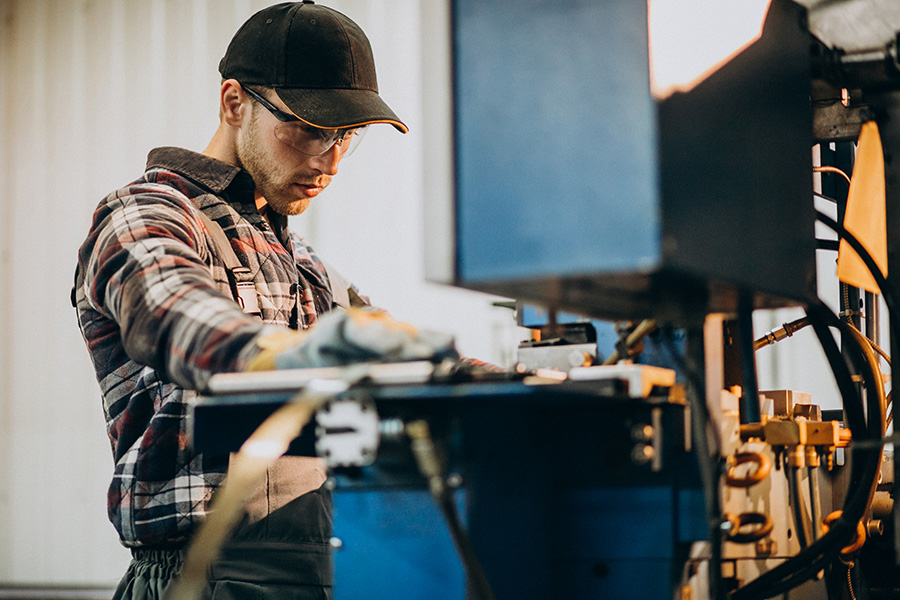 man-working-steel-fatory-equipment-steel-production_Web